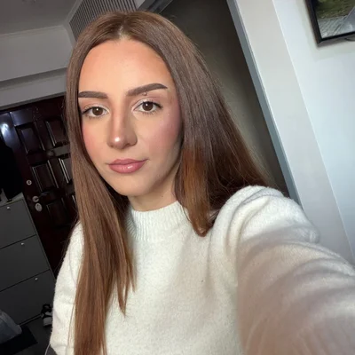 Alexandra Lengiu